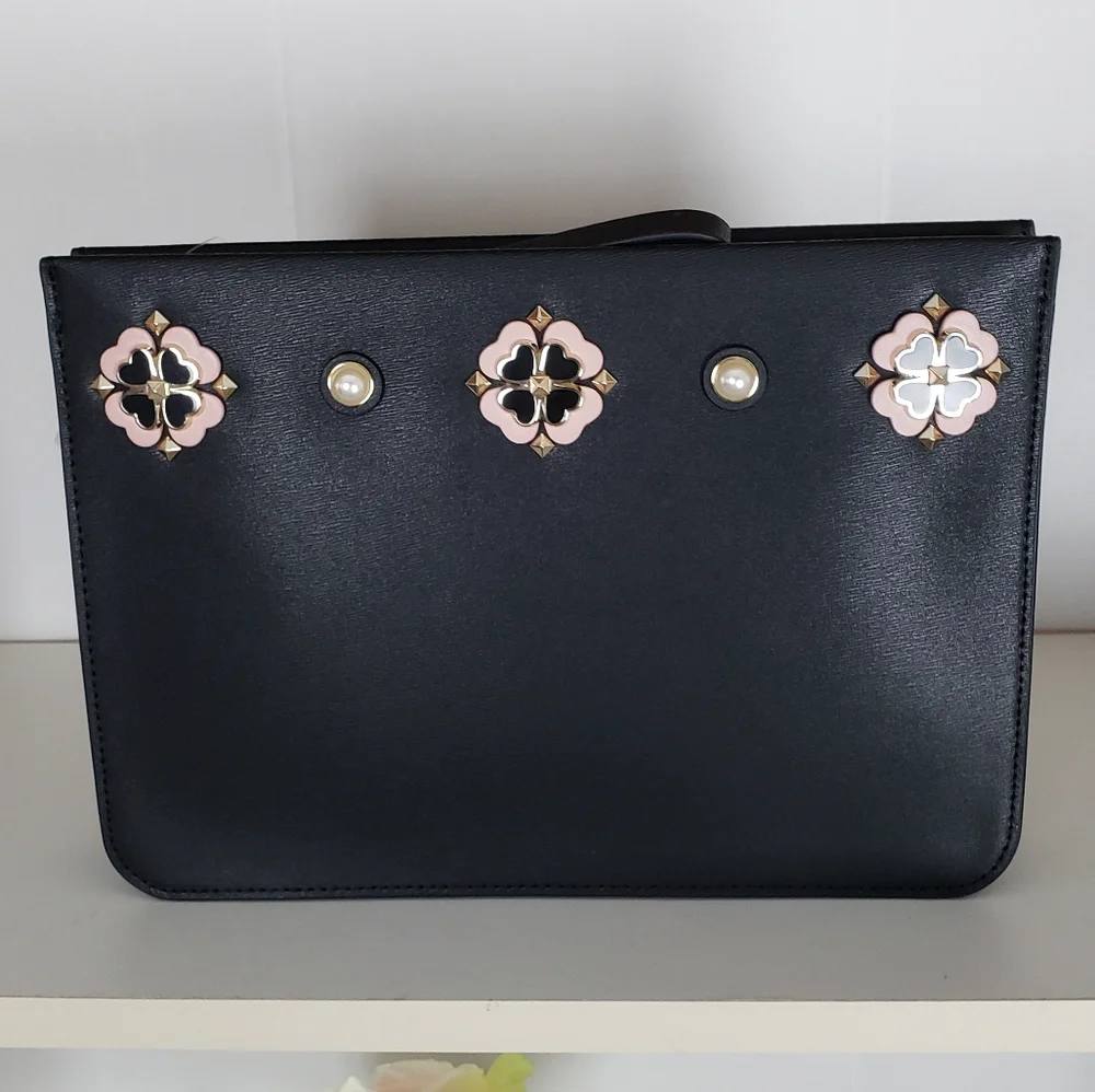 Kate Spade Black Large Kelli Pouch NWT‎